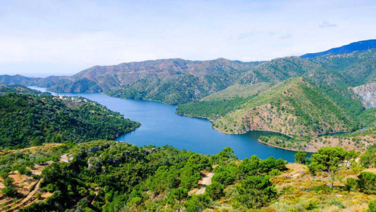 Casa Eden - Mountain View, Infinity Pool Ξενοδοχείο Alozaina Εξωτερικό φωτογραφία